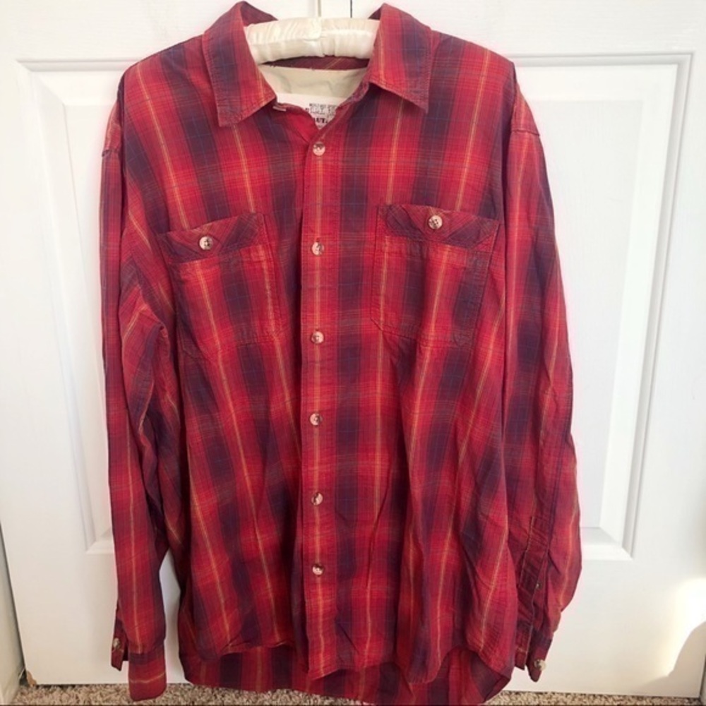Men World Wide Sportsman red plaid button up top